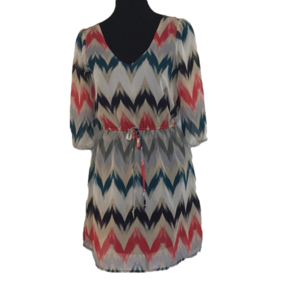 BeBop Dresses & Skirts - ZIGZAG DRESS ✨✨✨